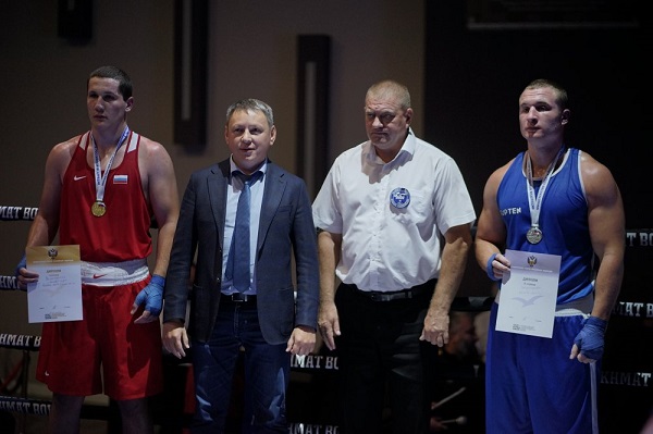 Второкурсник ИРНИТУ Орудж Мамедов в Грозном победил на Всероссийских соревнованиях Национальной студенческой лиги бокса