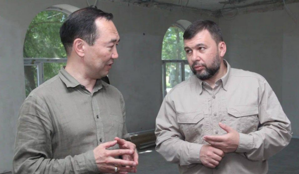 Айсен Николаев и Денис Пушилин обсудили усиление сотрудничества между Якутией и ДНР